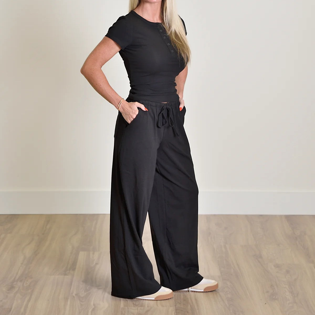 Pantalones de pierna ancha cómodos