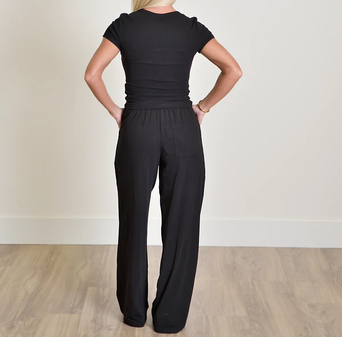 Pantalones de pierna ancha cómodos